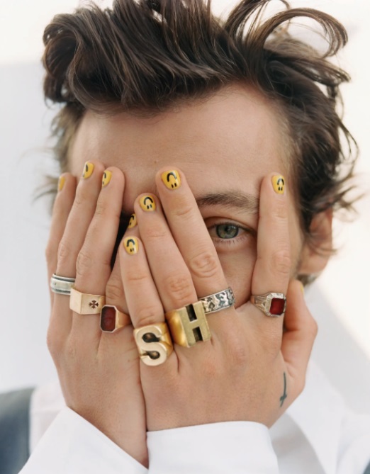 Smiley Face Nails